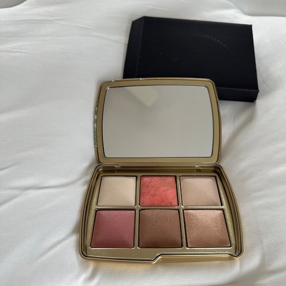 NIB Hourglass Ambient Lighting Dragon Pallet - Picture 8 of 10
